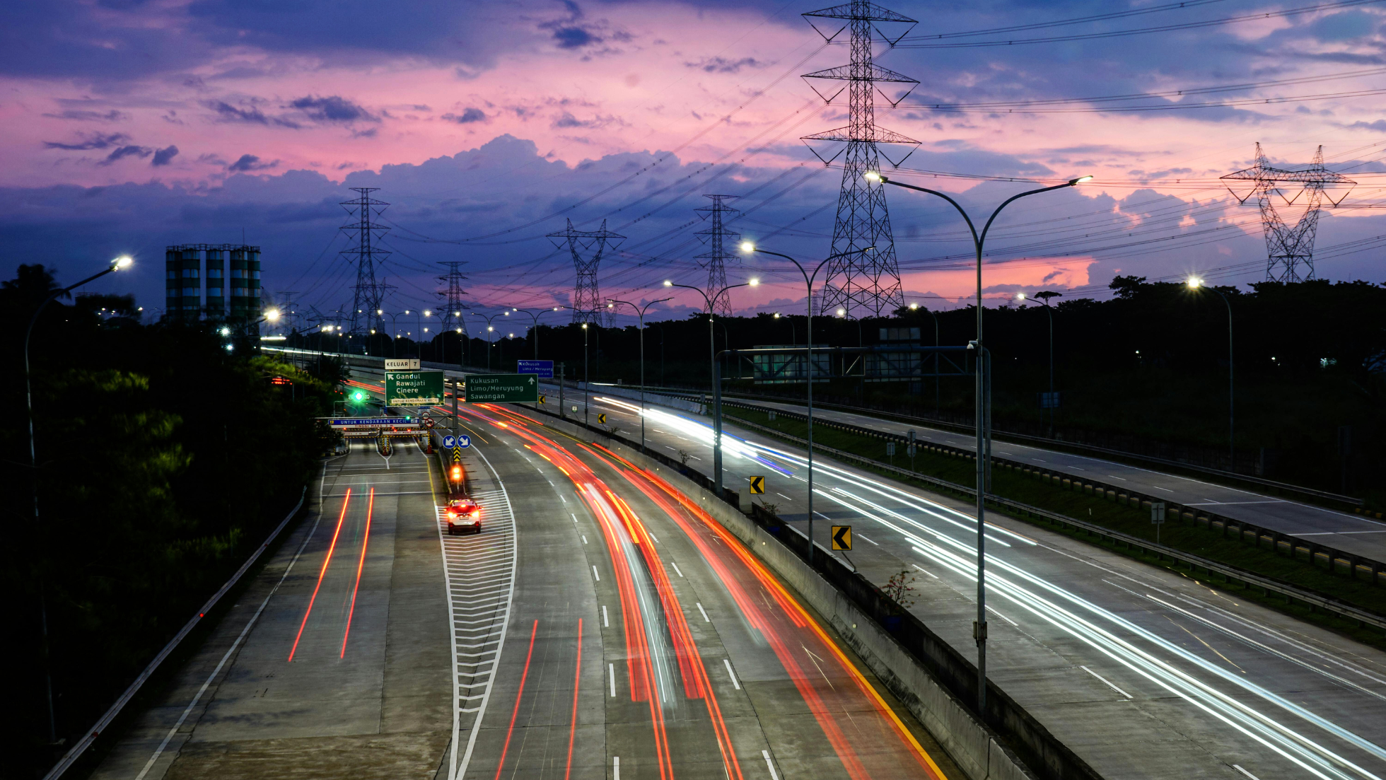 Iluminat public și infrastructură urbană – soluții durabile din beton prefabricat